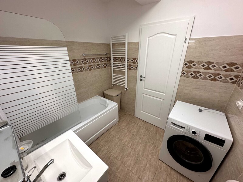 Brancoveanu metrou, parc, centrala proprie, contract ANAF, pet friendly